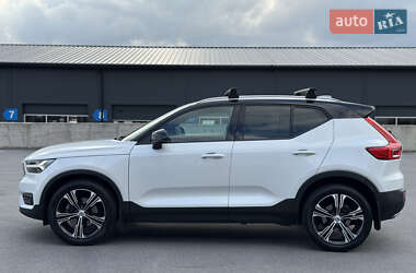 Позашляховик / Кросовер Volvo XC40 2018 в  фото 11 Позашляховик / Кросовер Volvo XC40 2018 в