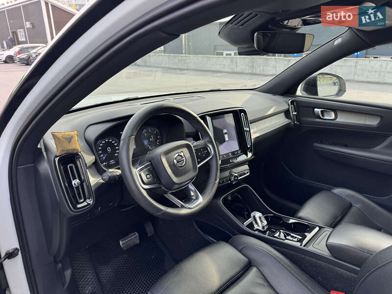 Внедорожник / Кроссовер Volvo XC40 2018 в Виннице фото 25 Внедорожник / Кроссовер Volvo XC40 2018 в Виннице