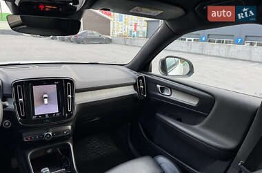 Позашляховик / Кросовер Volvo XC40 2018 в  фото 42 Позашляховик / Кросовер Volvo XC40 2018 в