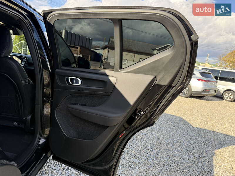 Внедорожник / Кроссовер Volvo XC40 2020 в Коломые