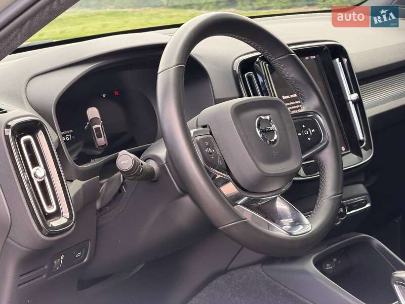 Внедорожник / Кроссовер Volvo XC40 2021 в Киеве фото 16 Внедорожник / Кроссовер Volvo XC40 2021 в Киеве