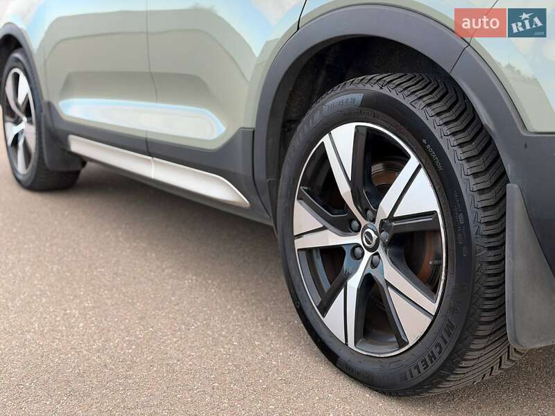 Внедорожник / Кроссовер Volvo XC40 2021 в Киеве фото 12 Внедорожник / Кроссовер Volvo XC40 2021 в Киеве