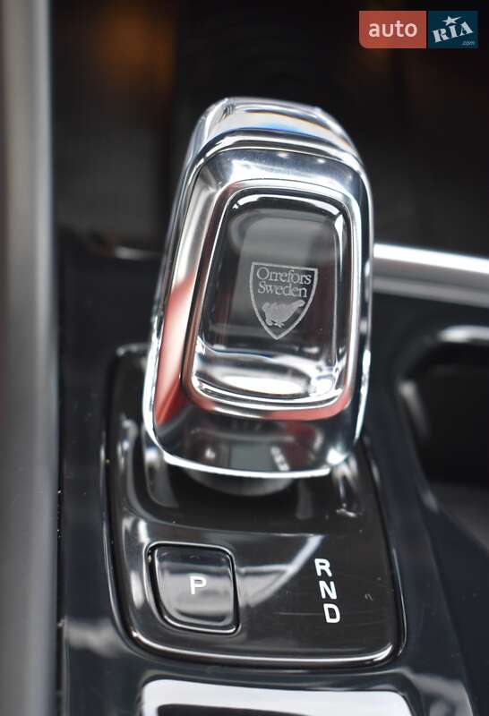 Позашляховик / Кросовер Volvo XC40 2018 в Києві фото 8 Позашляховик / Кросовер Volvo XC40 2018 в Києві