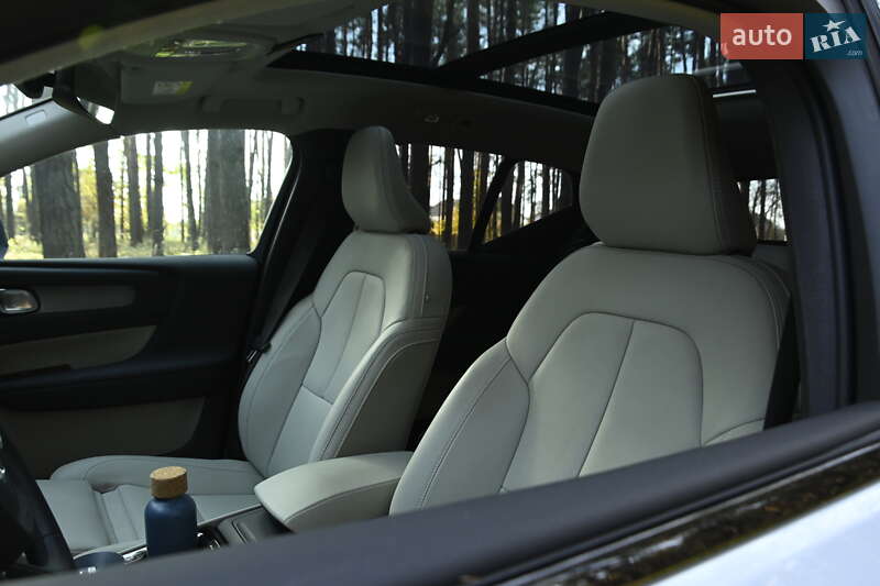 Позашляховик / Кросовер Volvo XC40 2024 в Бердичеві