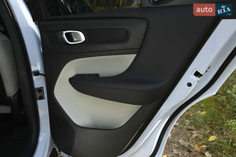 Позашляховик / Кросовер Volvo XC40 2024 в Бердичеві