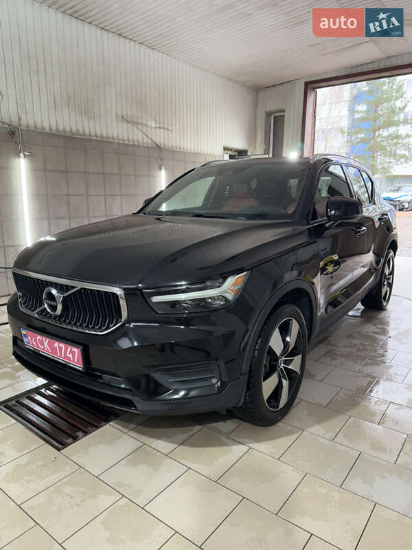 Внедорожник / Кроссовер Volvo XC40 2018 в Львове