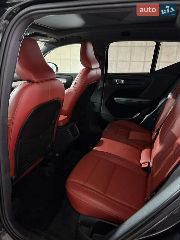 Внедорожник / Кроссовер Volvo XC40 2018 в Львове