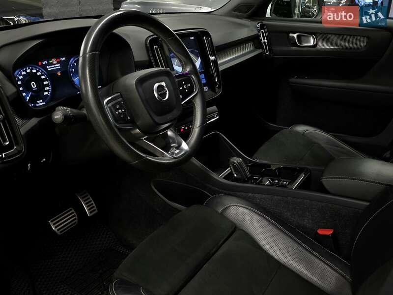 Позашляховик / Кросовер Volvo XC40 2019 в Миколаєві