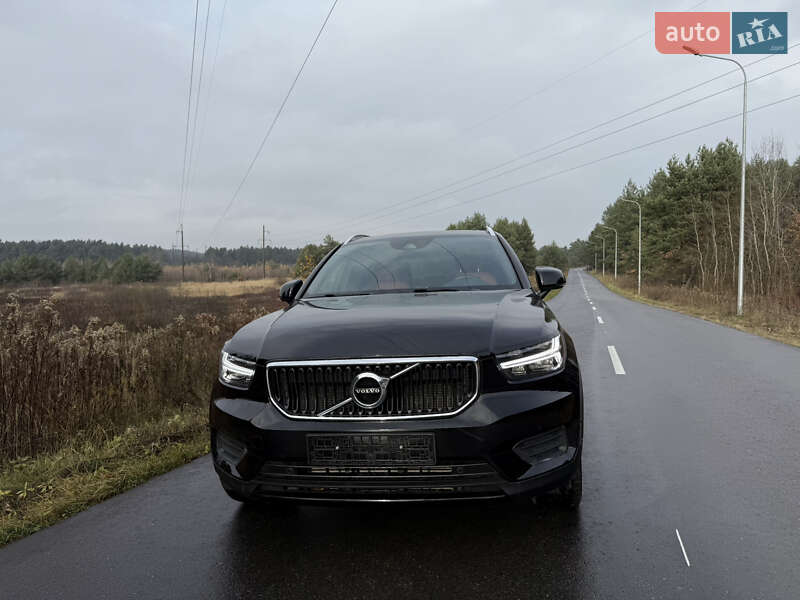 Внедорожник / Кроссовер Volvo XC40 2018 в Новояворовске