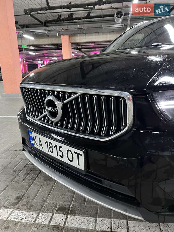 Внедорожник / Кроссовер Volvo XC40 2018 в Киеве