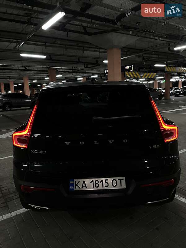 Внедорожник / Кроссовер Volvo XC40 2018 в Киеве