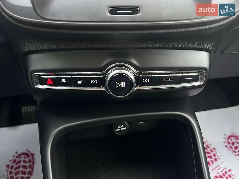 Позашляховик / Кросовер Volvo XC40 2018 в Одесі фото 16 Позашляховик / Кросовер Volvo XC40 2018 в Одесі