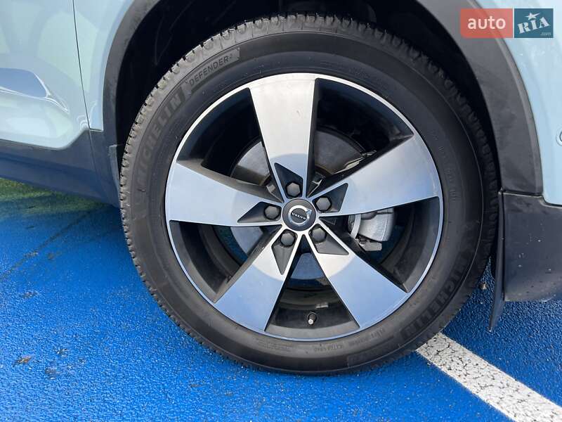 Внедорожник / Кроссовер Volvo XC40 2018 в Киеве