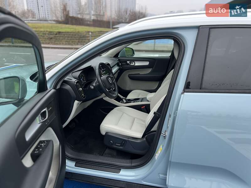 Внедорожник / Кроссовер Volvo XC40 2018 в Киеве