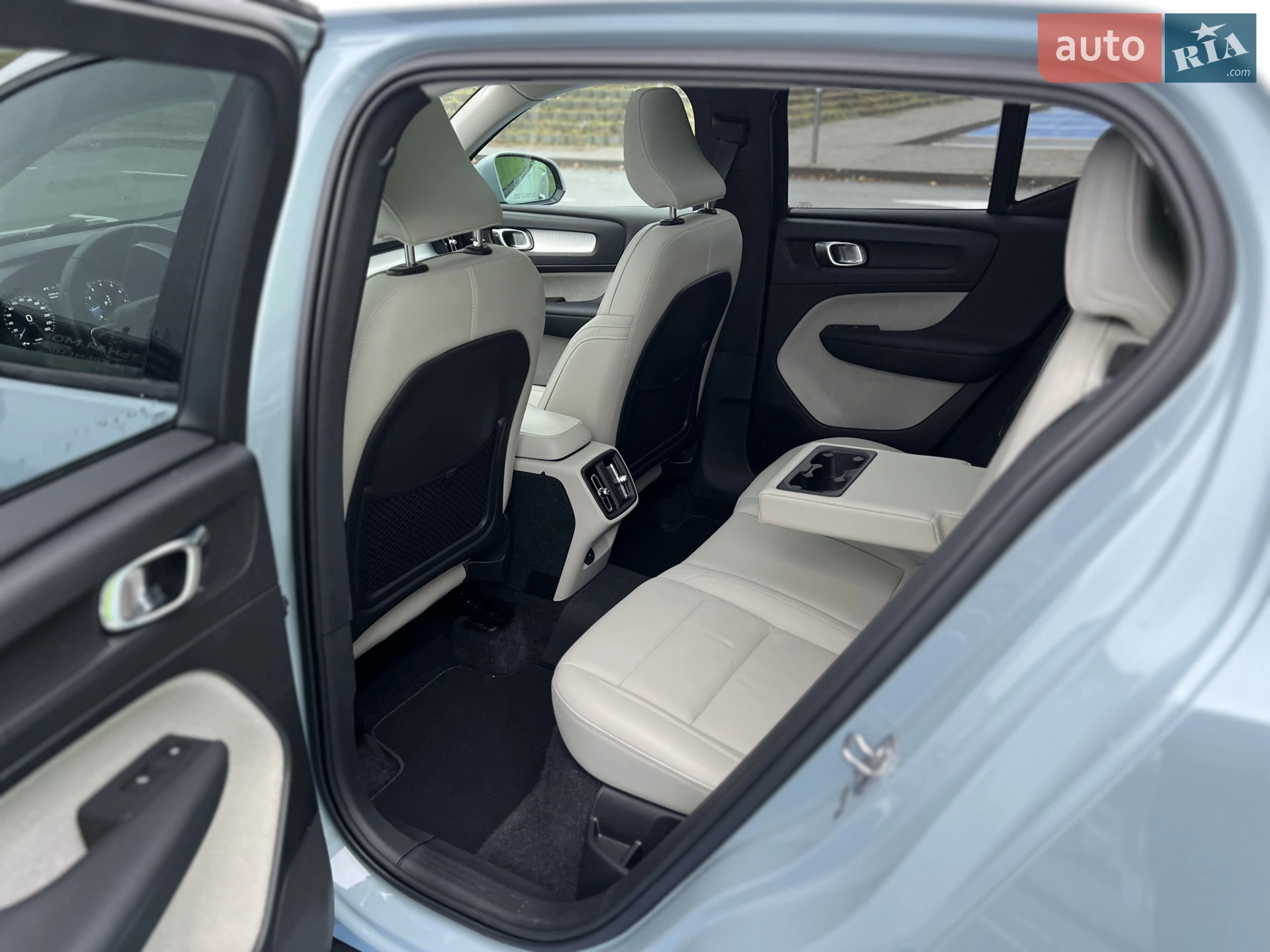 2018 Volvo XC40 - мініатюра 48