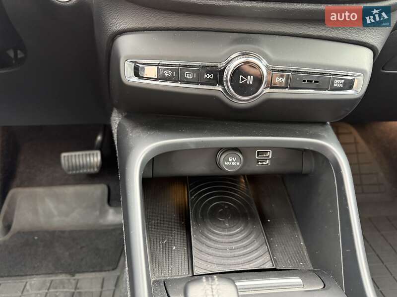 Внедорожник / Кроссовер Volvo XC40 2019 в Львове фото 14 Внедорожник / Кроссовер Volvo XC40 2019 в Львове