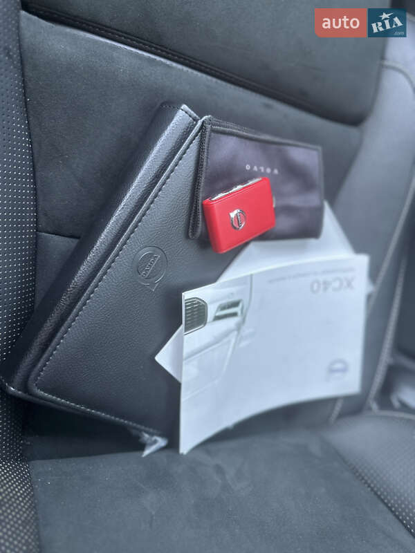 Внедорожник / Кроссовер Volvo XC40 2019 в Ровно