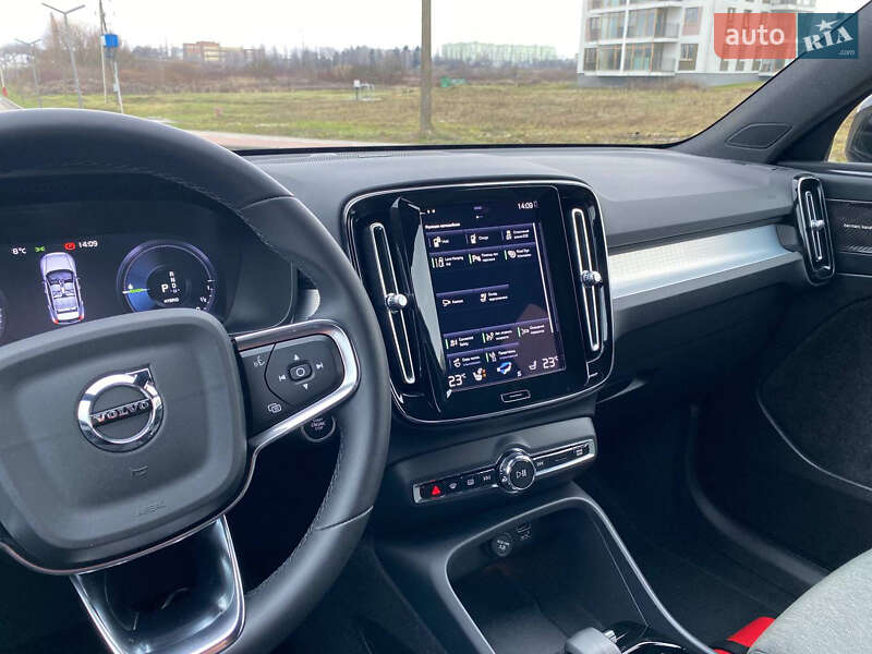 Внедорожник / Кроссовер Volvo XC40 2023 в Ровно фото 24 Внедорожник / Кроссовер Volvo XC40 2023 в Ровно
