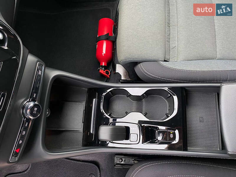 Внедорожник / Кроссовер Volvo XC40 2023 в Ровно фото 36 Внедорожник / Кроссовер Volvo XC40 2023 в Ровно