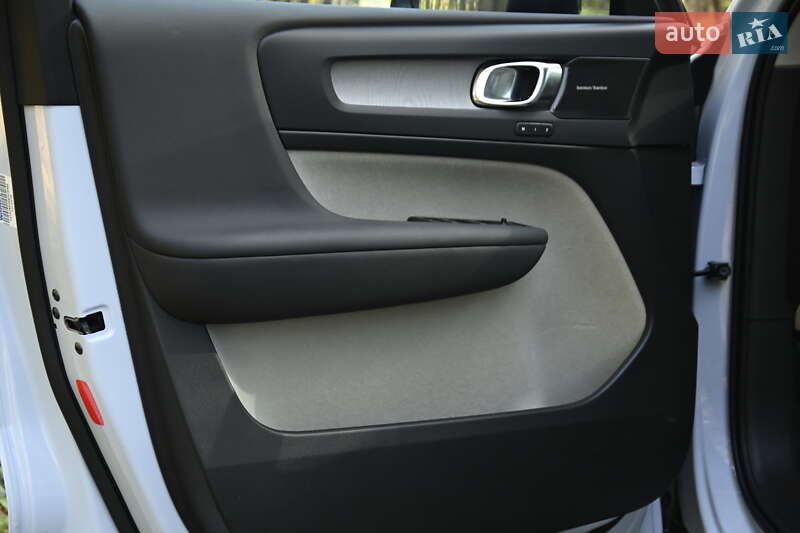 Внедорожник / Кроссовер Volvo XC40 2024 в Бердичеве фото 32 Внедорожник / Кроссовер Volvo XC40 2024 в Бердичеве