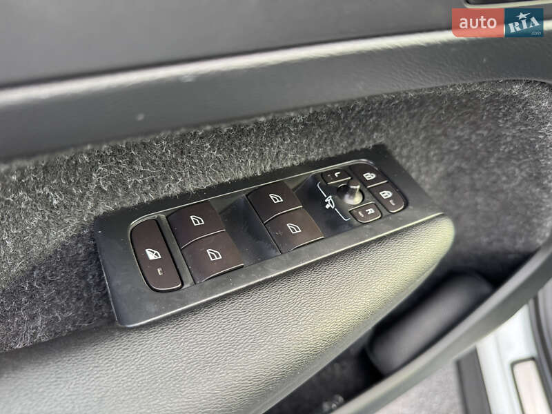 Позашляховик / Кросовер Volvo XC40 2018 в Вінниці фото 28 Позашляховик / Кросовер Volvo XC40 2018 в Вінниці