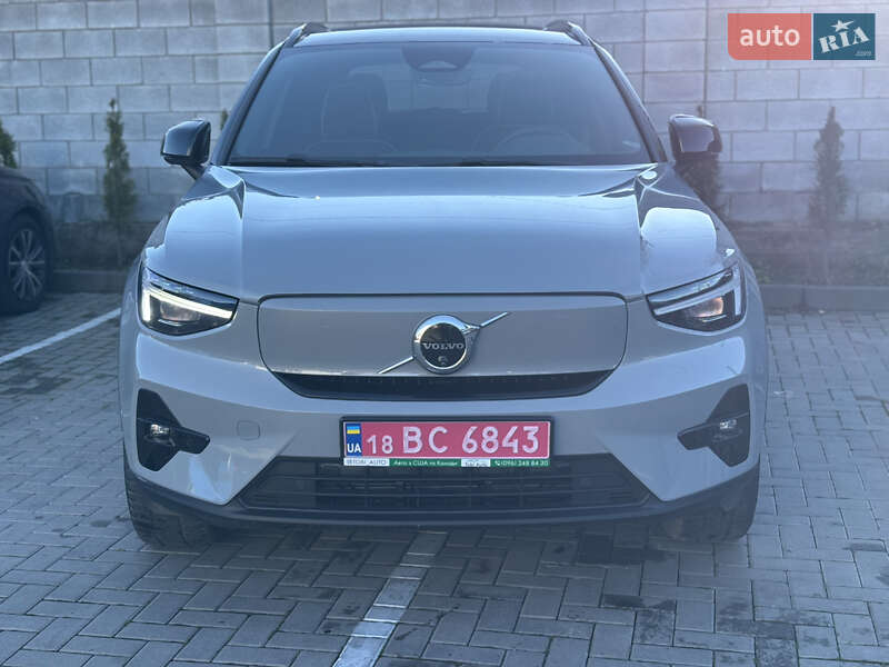 Внедорожник / Кроссовер Volvo XC40 2024 в Ровно
