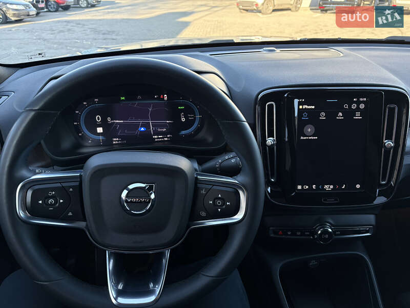 Внедорожник / Кроссовер Volvo XC40 2024 в Ровно