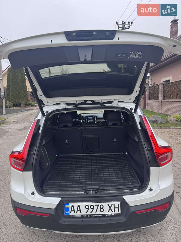 Позашляховик / Кросовер Volvo XC40 2018 в Києві