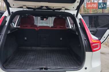 Позашляховик / Кросовер Volvo XC40 2019 в Києві