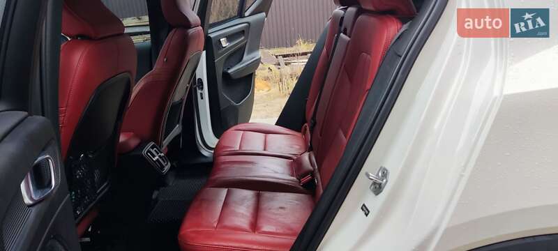 Позашляховик / Кросовер Volvo XC40 2019 в Києві