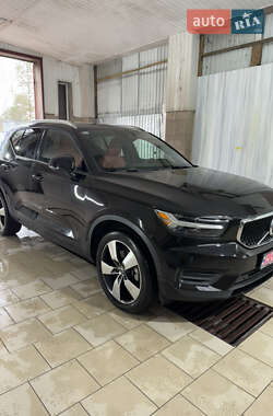 Внедорожник / Кроссовер Volvo XC40 2018 в Новояворовске