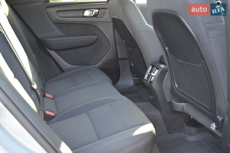 Позашляховик / Кросовер Volvo XC40 2023 в Одесі