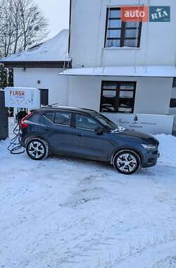 Позашляховик / Кросовер Volvo XC40 2021 в Рівному
