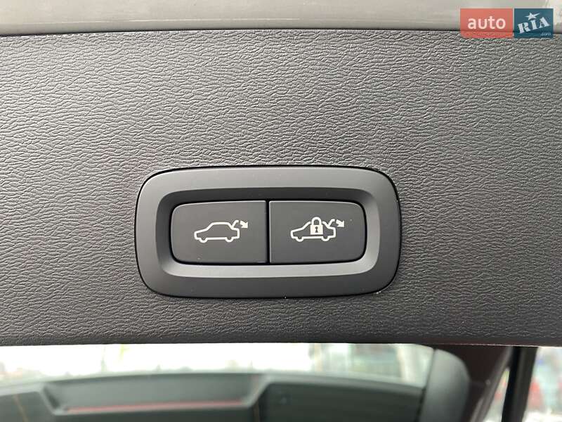 Внедорожник / Кроссовер Volvo XC40 2024 в Киеве фото 13 Внедорожник / Кроссовер Volvo XC40 2024 в Киеве