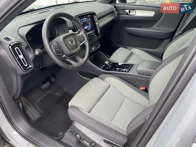 Внедорожник / Кроссовер Volvo XC40 2024 в Киеве фото 16 Внедорожник / Кроссовер Volvo XC40 2024 в Киеве