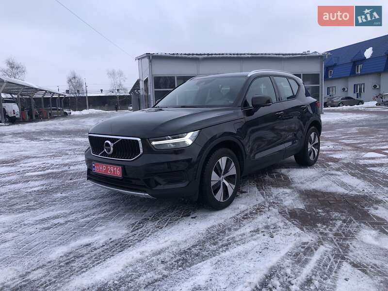 Внедорожник / Кроссовер Volvo XC40 2020 в Ровно
