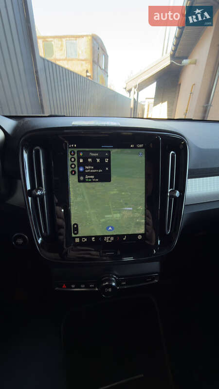 Позашляховик / Кросовер Volvo XC40 2022 в Києві