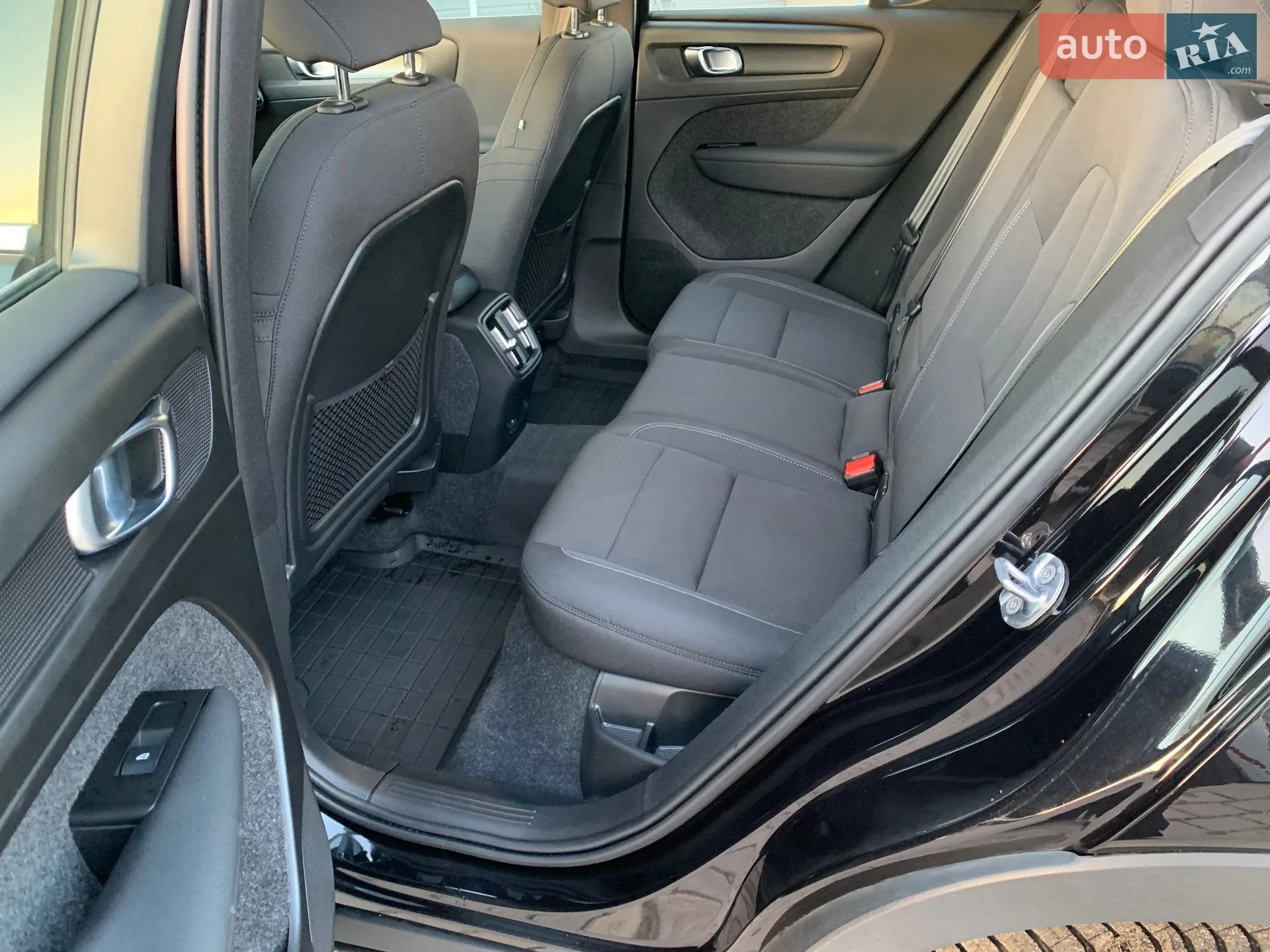 2021 Volvo XC40 - мініатюра 33
