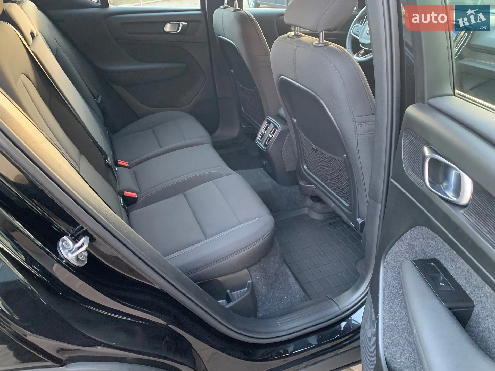 2021 Volvo XC40 - мініатюра 38
