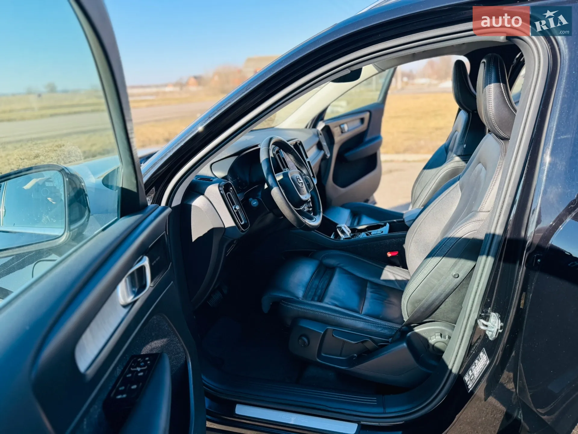 2021 Volvo XC40 - мініатюра 13