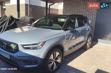 Позашляховик / Кросовер Volvo XC40 2020 в Києві