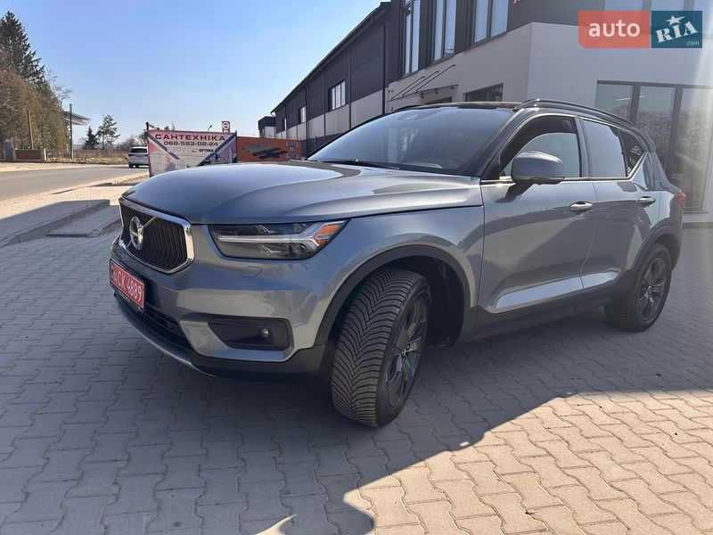 Внедорожник / Кроссовер Volvo XC40 2018 в Самборе