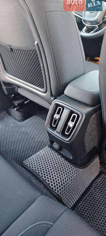 Внедорожник / Кроссовер Volvo XC40 2023 в Виннице