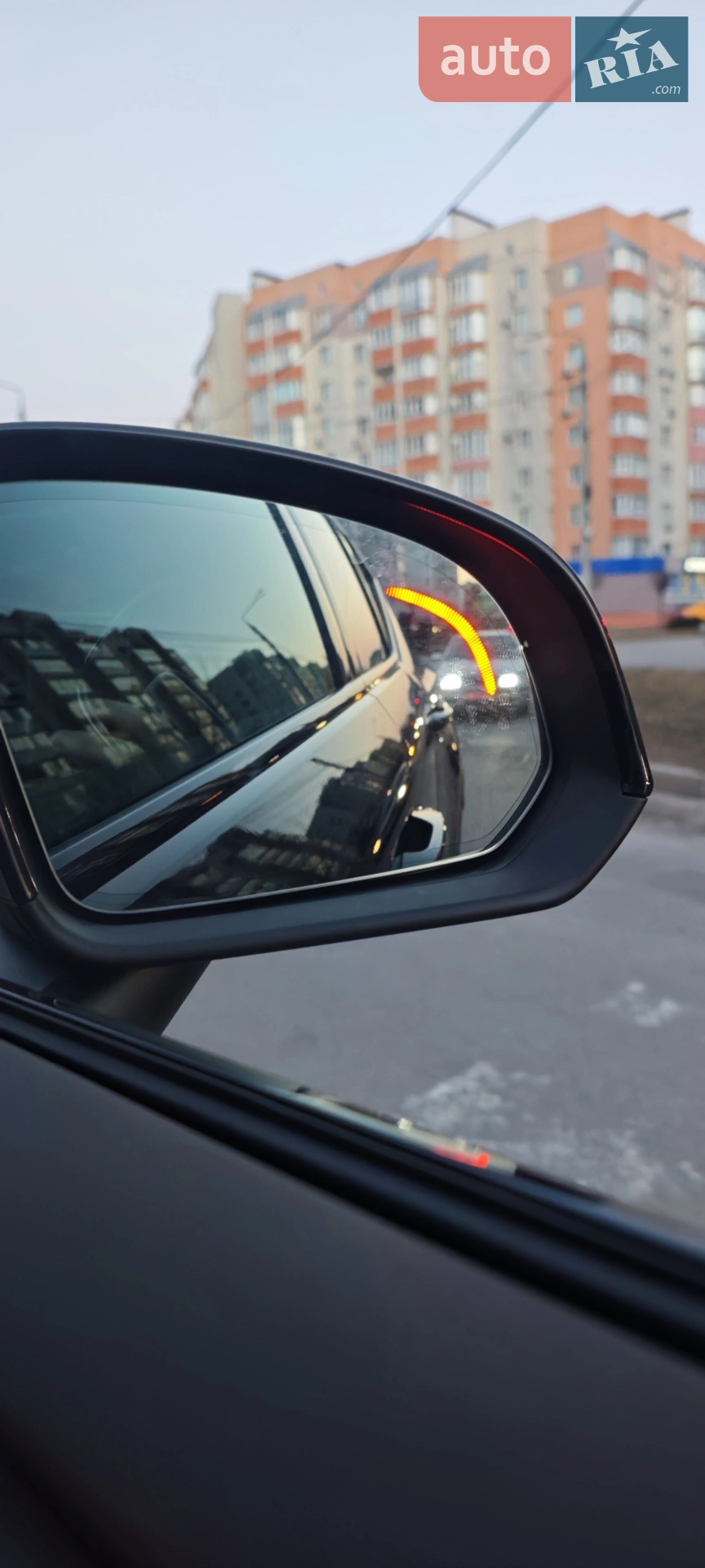 2023 Volvo XC40 - мініатюра 8