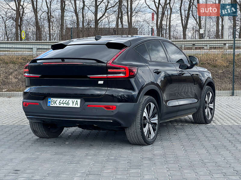 Внедорожник / Кроссовер Volvo XC40 2023 в Ровно