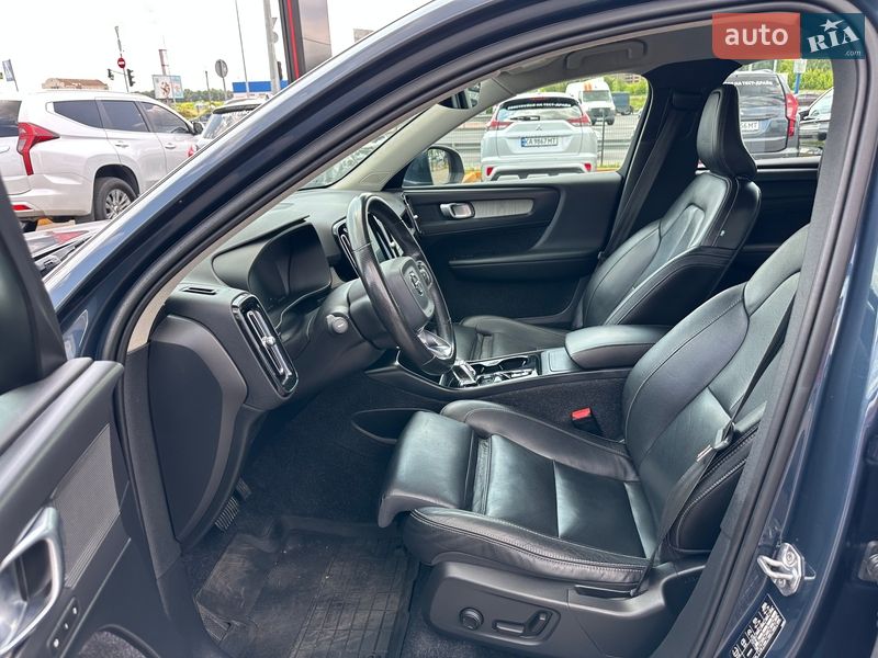 Внедорожник / Кроссовер Volvo XC40 2019 в Киеве