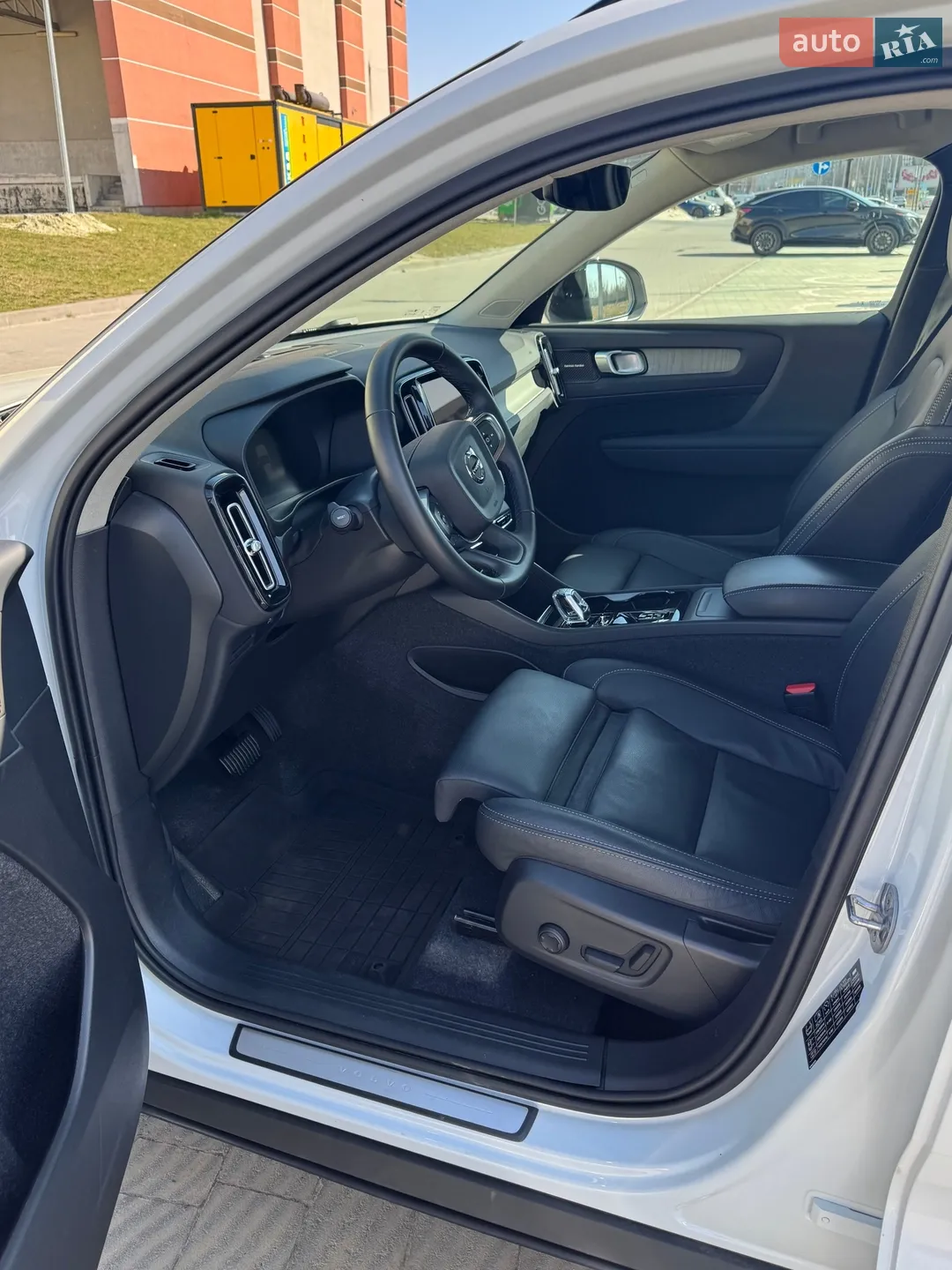 2024 Volvo XC40 - мініатюра 41