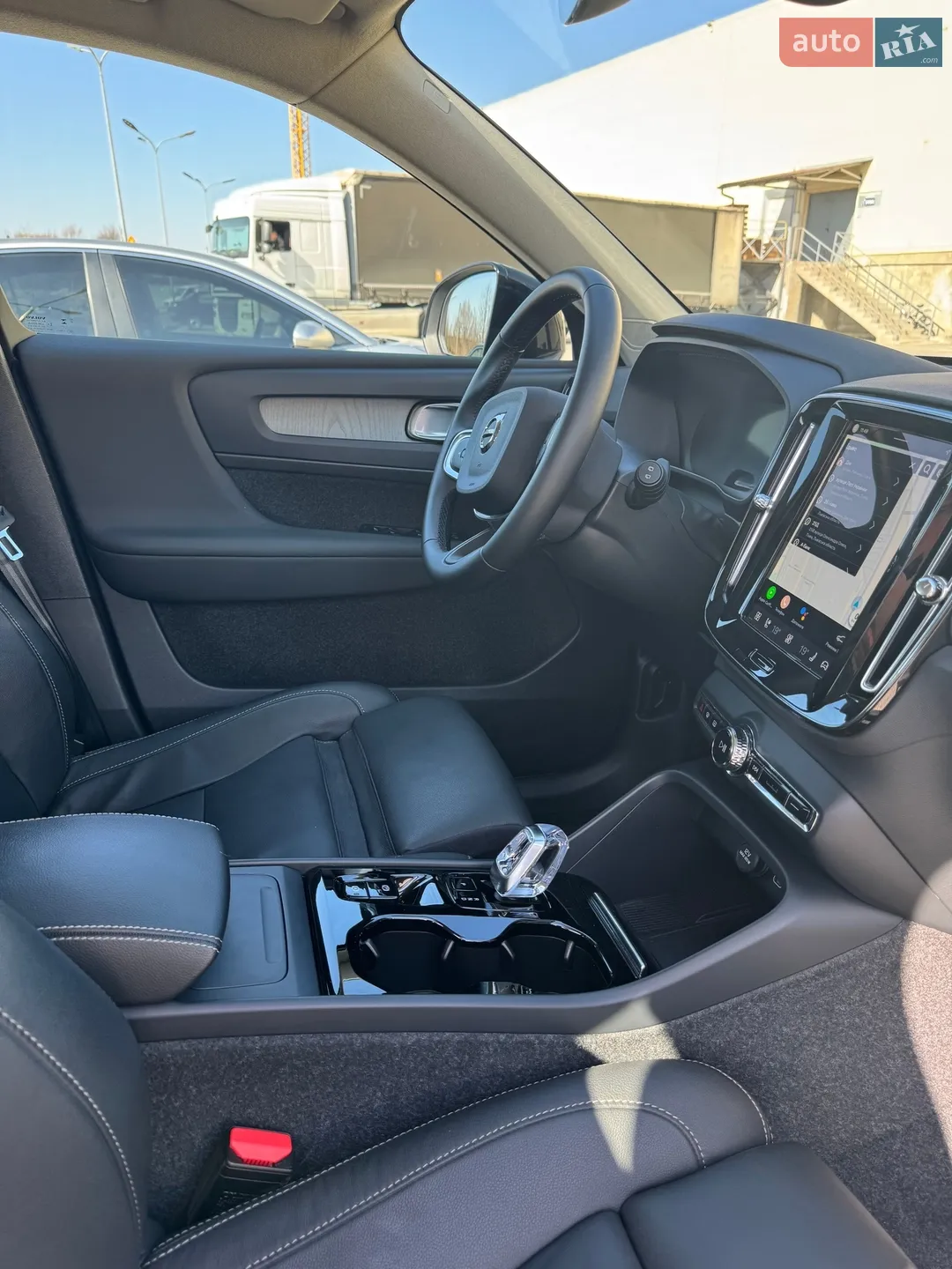 Volvo XC40 2024 VIN YV1XZK8V8S2481889 фото оголошення 50 з 70