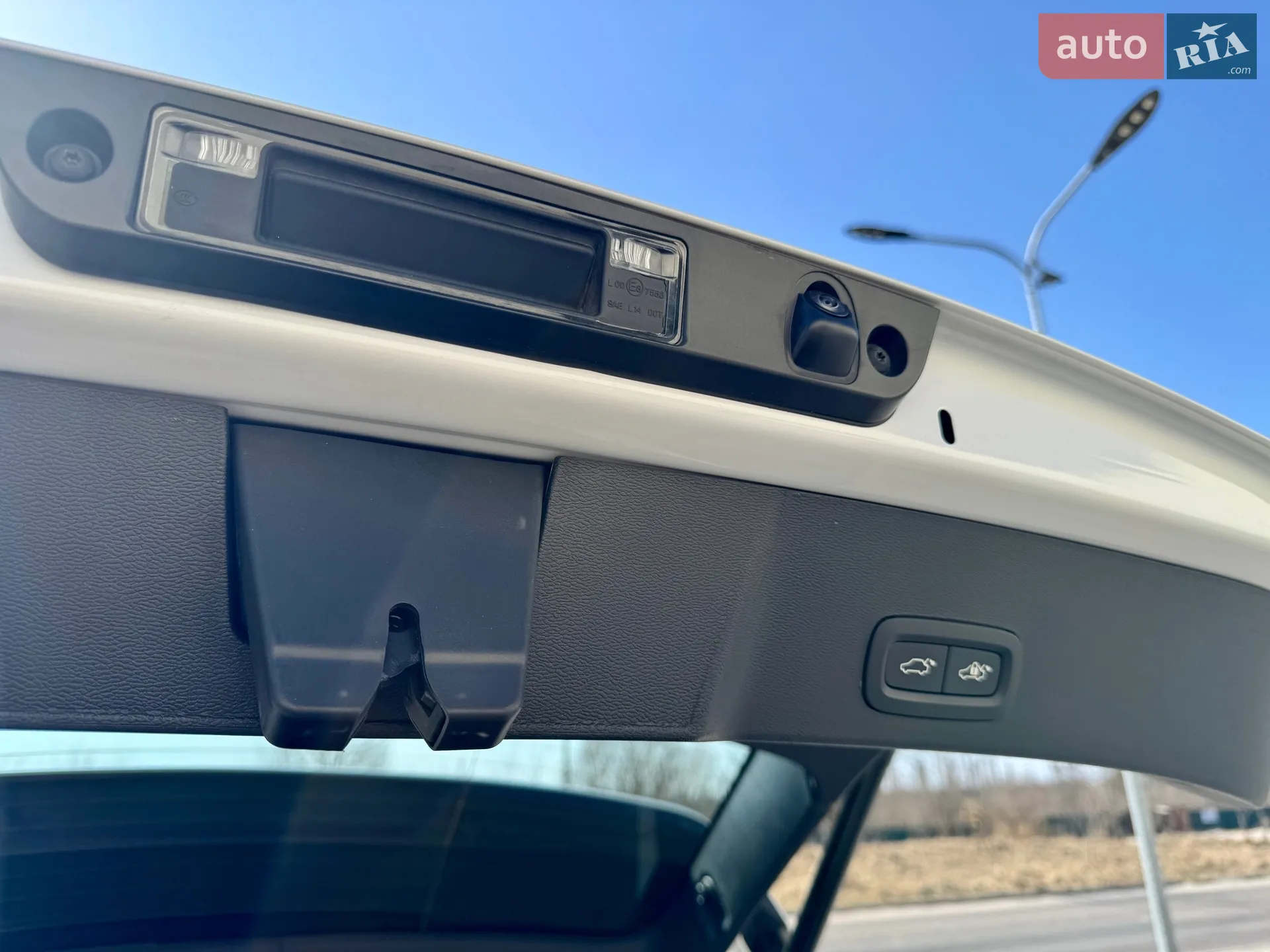Volvo XC40 2024 VIN YV1XZK8V8S2481889 фото оголошення 68 з 70