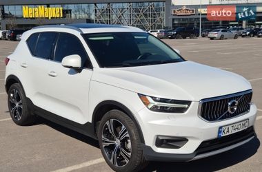 Позашляховик / Кросовер Volvo XC40 2020 в Києві